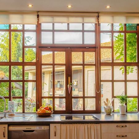 Apartment Tri Mudraca Karanac エクステリア 写真
