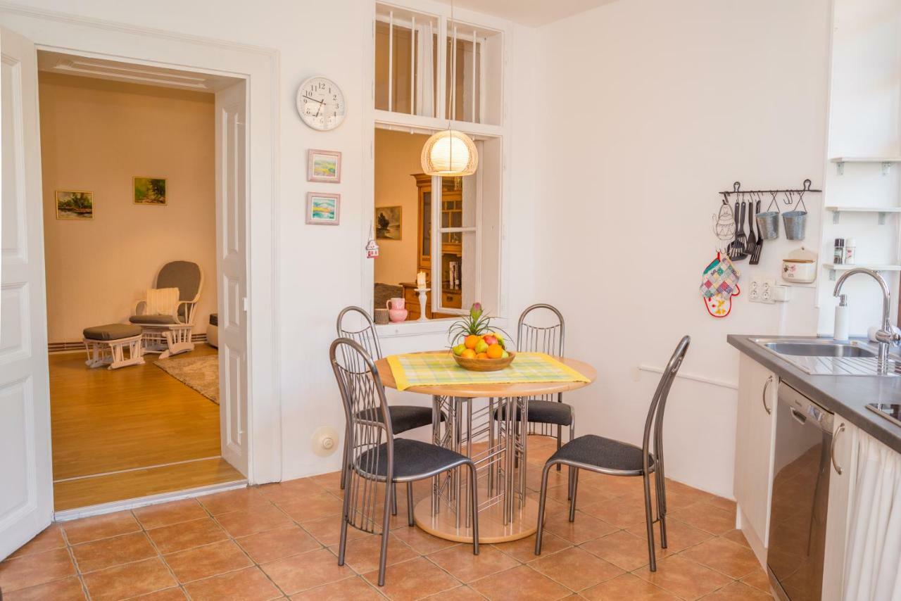 Apartment Tri Mudraca Karanac エクステリア 写真