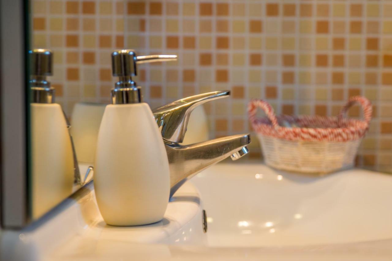 Apartment Tri Mudraca Karanac エクステリア 写真
