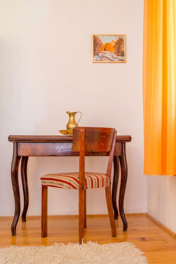 Apartment Tri Mudraca Karanac エクステリア 写真